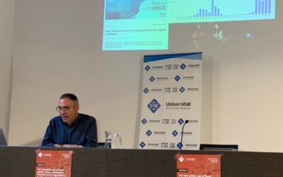 Vicente Zapata, director académico del Programa Canarias Convive, comparte su experiencia en la gestión de migraciones en el Seminario de la Cátedra de la Insularidad de la Universidad de las Islas Baleares